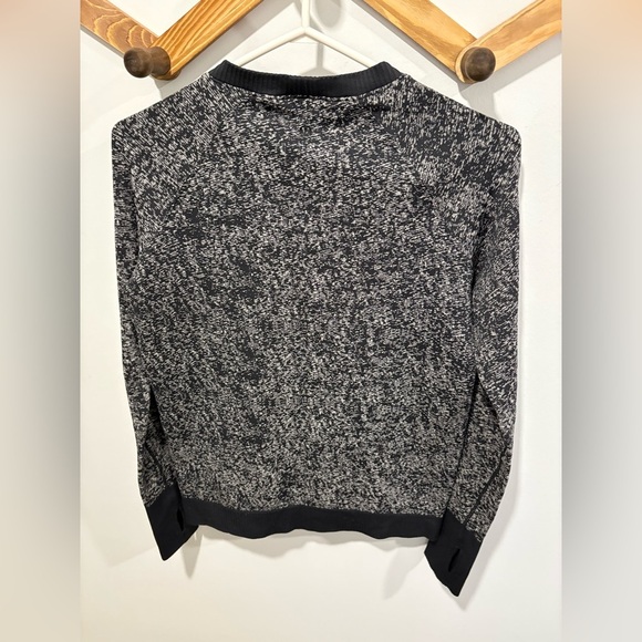 Lululemon Rest Less Pullover- size 8 - Picture 6 of 9